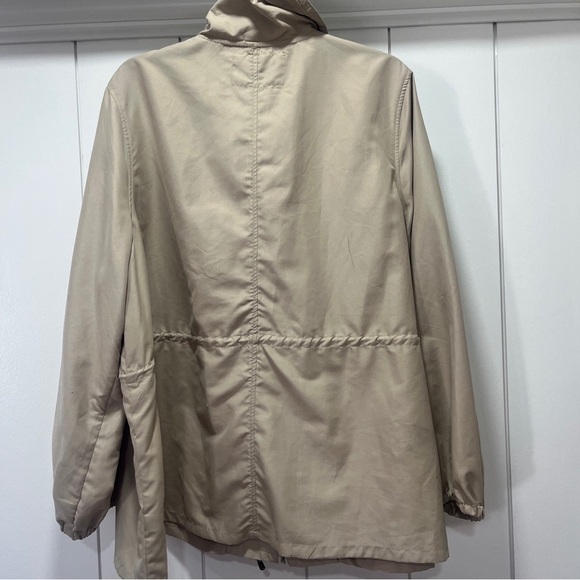 LL Cool J Women’s Light Full Zip With Crowl Neck Tan Jacket 2x - Picture 2 of 3